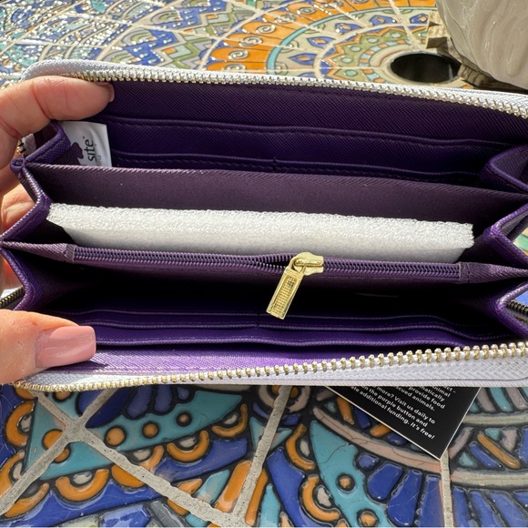 The Animal Rescue Site Gray Wallet-NWT - Picture 9 of 9